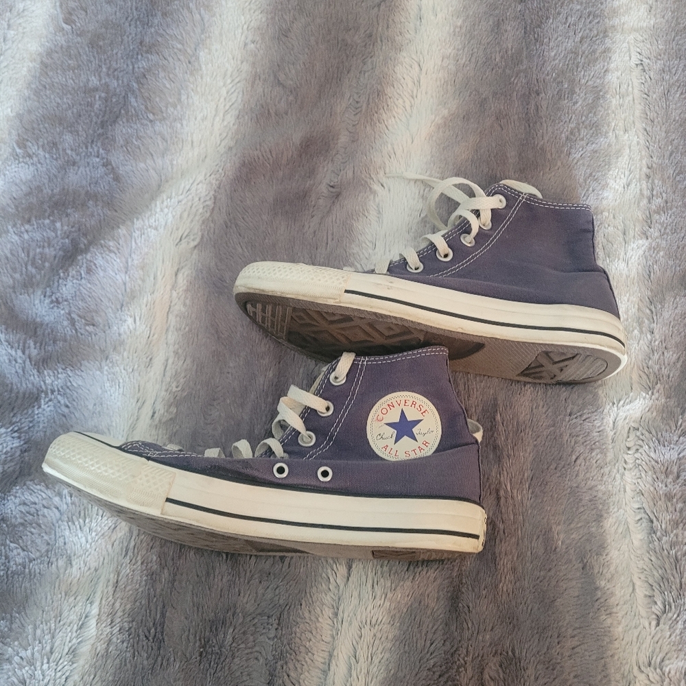 Converse High-Top Sneakers Size 8 - Picture 3 of 11